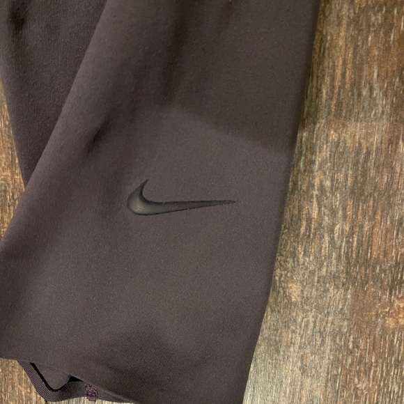 Nike dark purple Dri-FIT Leggings - Picture 3 of 3